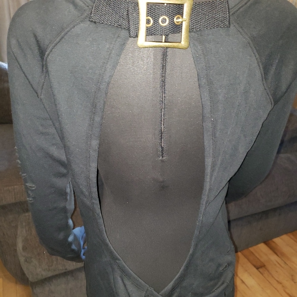 Brand New Casual Fall sweater with open back